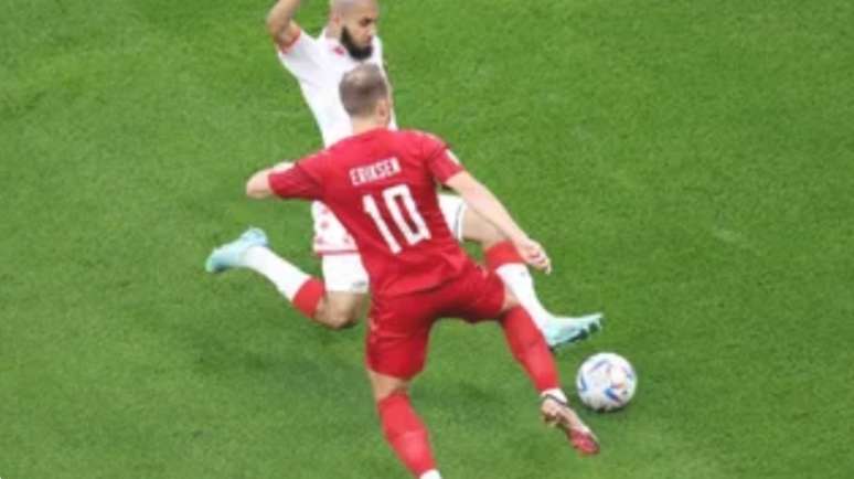 Eriksen tenta ir ao ataque pela Dinamarca em jogo contra a Tunísia
