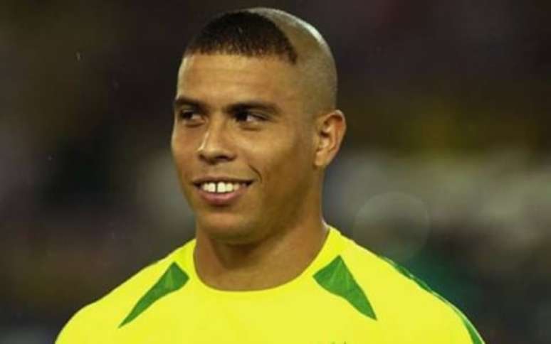 Ronaldo com o corte cascão (Foto: Divulgação)