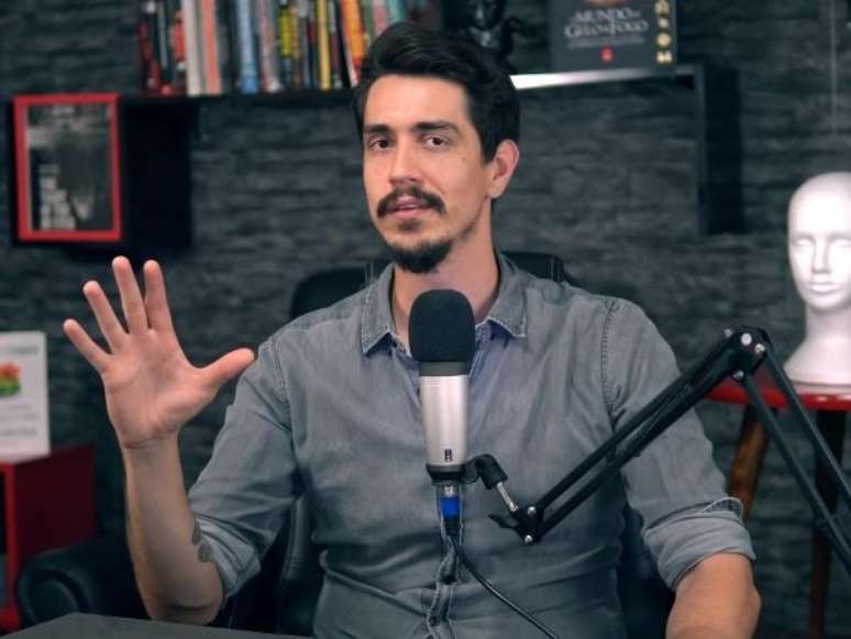 Vitor, do canal Metaforando, causa polêmica com fala em podcast