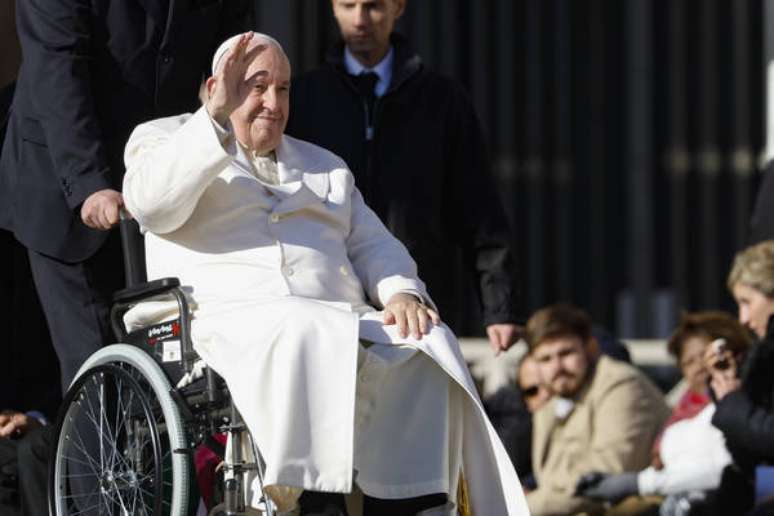 Papa afirmou que mulheres fazem teologia 'mais profunda'