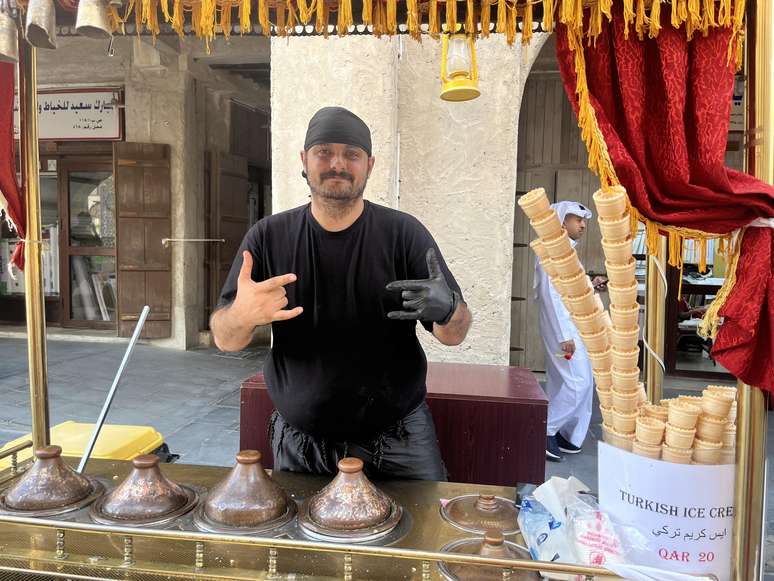 Eu, catando coquinho no Catar? - SuperBairro