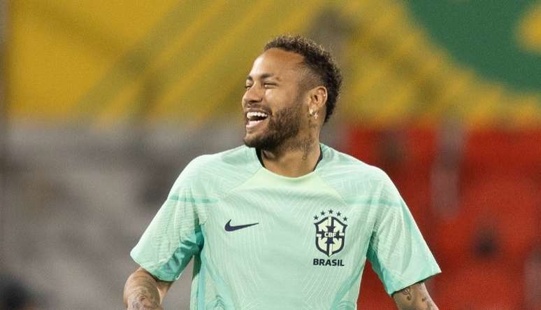 Neymar em treino antes da estreia da seleção brasileira na Copa do Mundo
