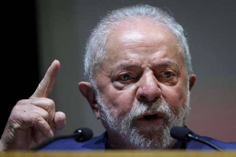 Presidente eleito Lula durante visita a Portugal