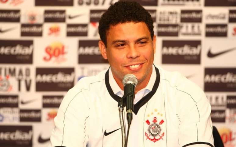 Ronaldo jogou no Corinthians (Foto: Ari Ferreira)