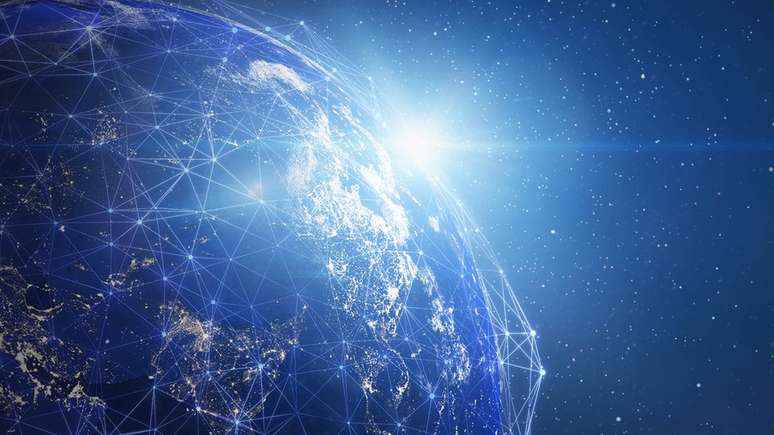 Não existe atualmente nenhum serviço ou instituição, pública ou privada, que não esteja conectada à internet. Por isso, qualquer falha deixaria a humanidade em uma posição extremamente vulnerável