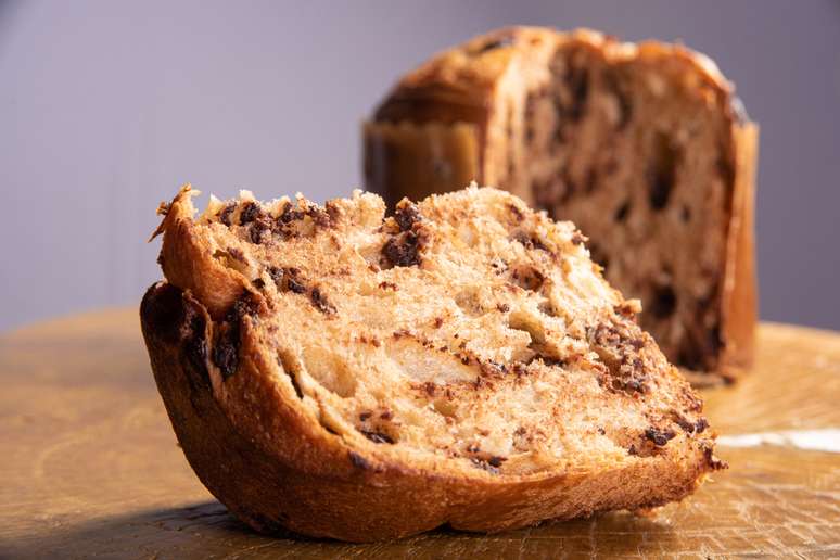 Panetone com gotas de chocolate 