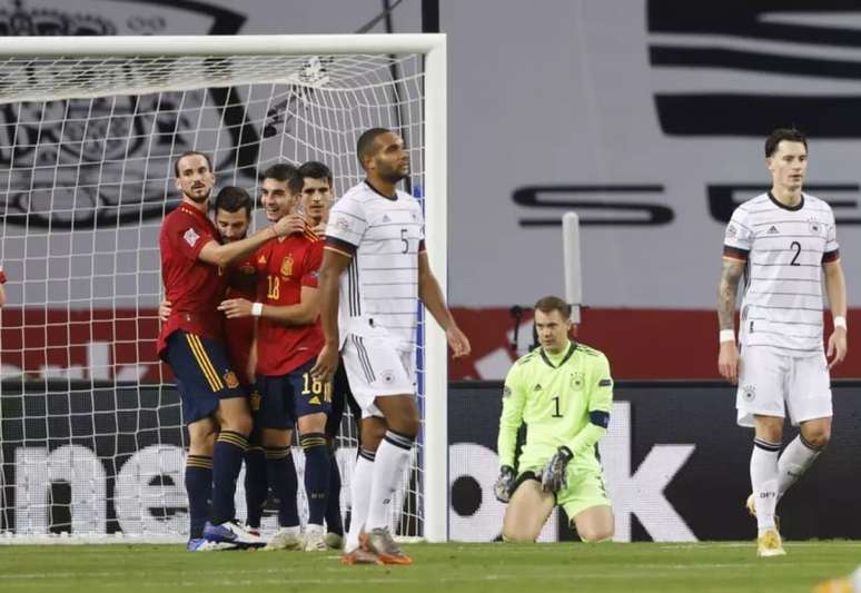 Virada, goleada e título: Inglaterra vence a Espanha e conquista o