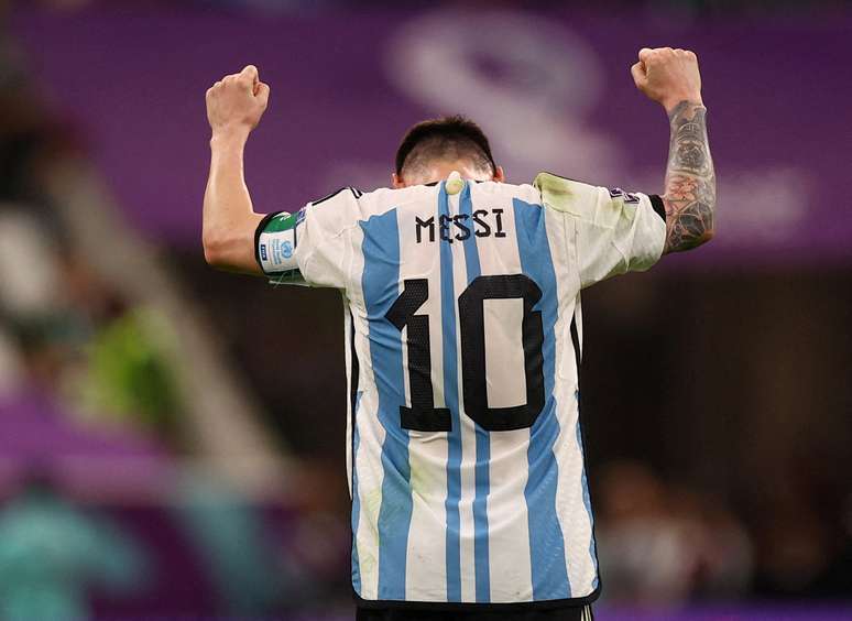 Messi celebra vitória da Argentina na Copa do Mundo