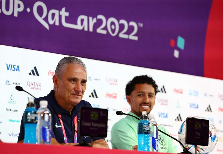 Tite e Marquinhos durante coletiva do Brasil 