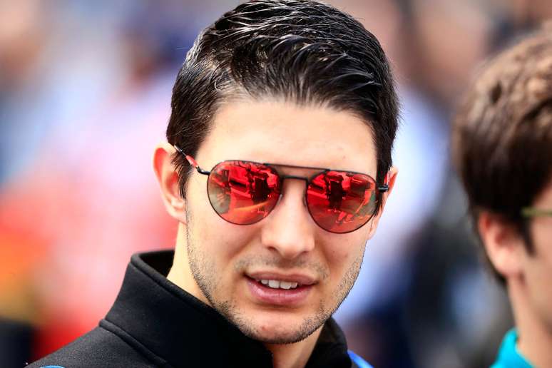 Esteban Ocon deu sequência às críticas ao agora ex-companheiro de equipe, Fernando Alonso 