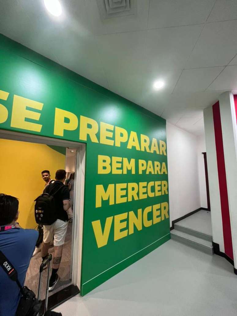 Veja a seleção dos melhores no Catar 2022 do Bem Paraná/Livro de