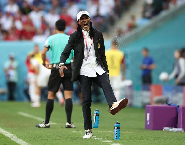 Rigobert Song, técnico de Camarões, na partida contra o Camarões