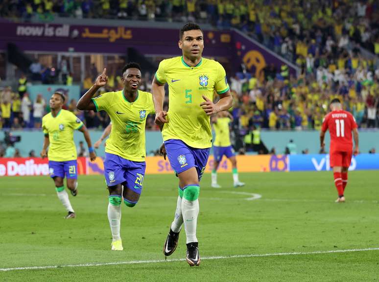 Brasil vence Suíça e segue com aproveitamento de 100% na Copa