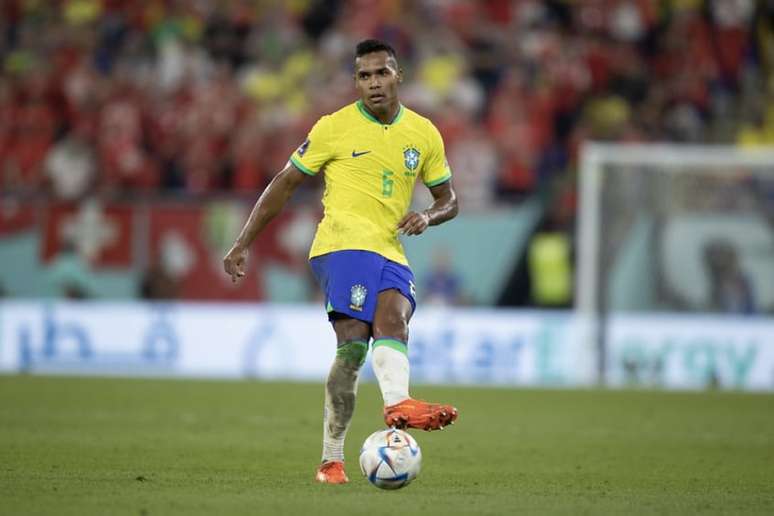 Alex Sandro foi titular em Brasil x Suíça (Foto: Lucas Figueiredo/CBF)