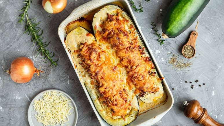 Guia da Cozinha - Abobrinha e berinjela recheadas: opção saborosa para a Segunda sem Carne