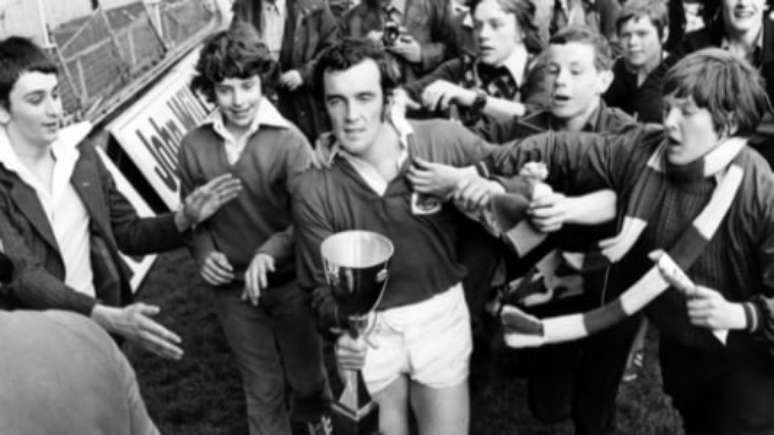 Lenda do rugby galês, Phil Bennett faleceu em junho deste ano (Foto: Media Wales)
