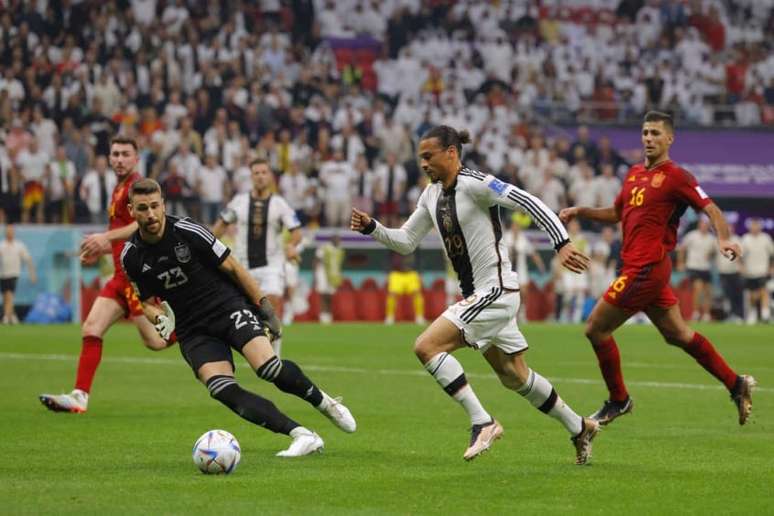 Sané entrou no segundo tempo contra a Espanha (Foto: ODD ANDERSEN / AFP)