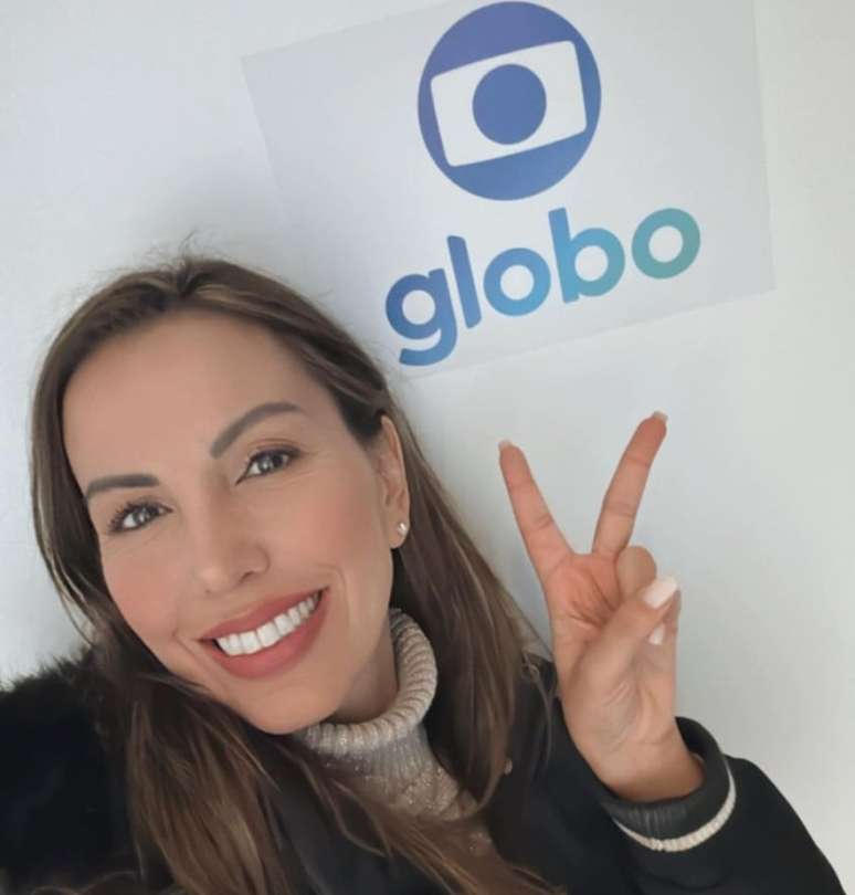 Evelyn Rodrigues se despediu do Grupo Globo nas redes sociais (Reprodução/Instagram)