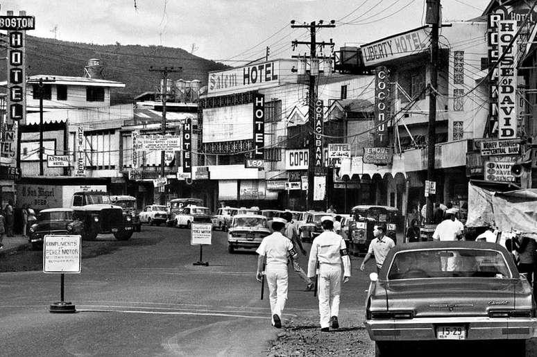 Olongapo, perto de uma base naval dos EUA, tornou-se um ponto de acesso para o comércio ilegal de sexo na década de 1970