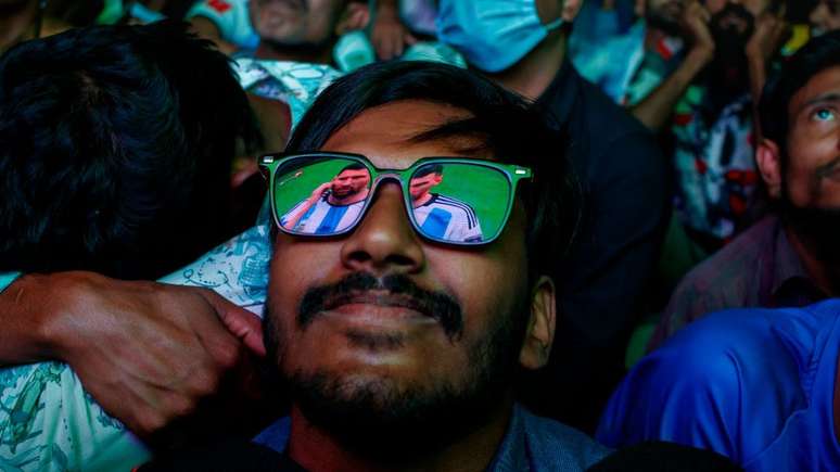 Messi &eacute; &iacute;dolo tamb&eacute;m em Bangladesh