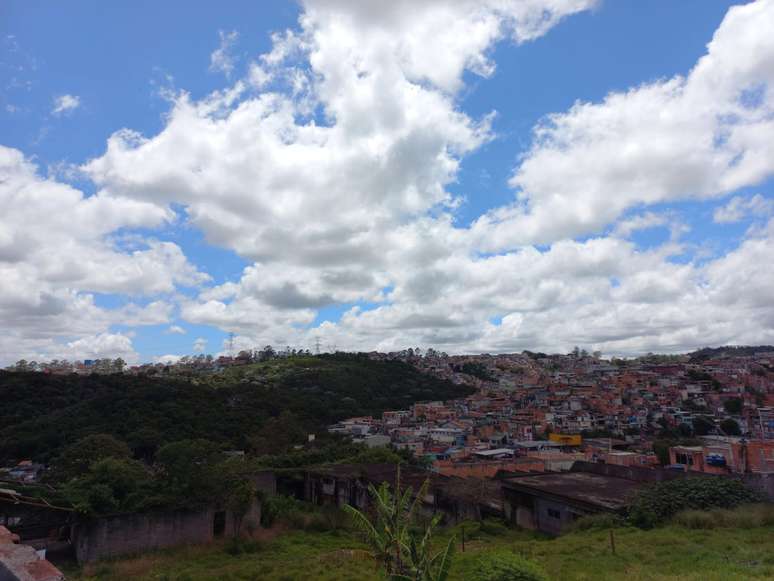 Vista para os bairros Recanto Verde do Sol, 3ª Divisão e Pinheirinho @Matheus Santino/Agência Mural