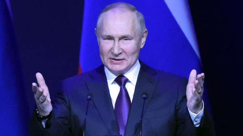 Vladimir Putin anexou ilegalmente quatro regiões da Ucrânia no final de setembro