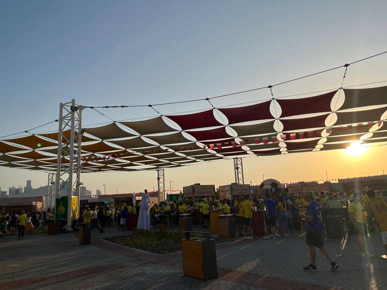 Torcedores se concentraram no 900 Park, um espaço com várias opções de comida, com telões para acompanhar os jogos e com a venda de bebida alcoólica liberada