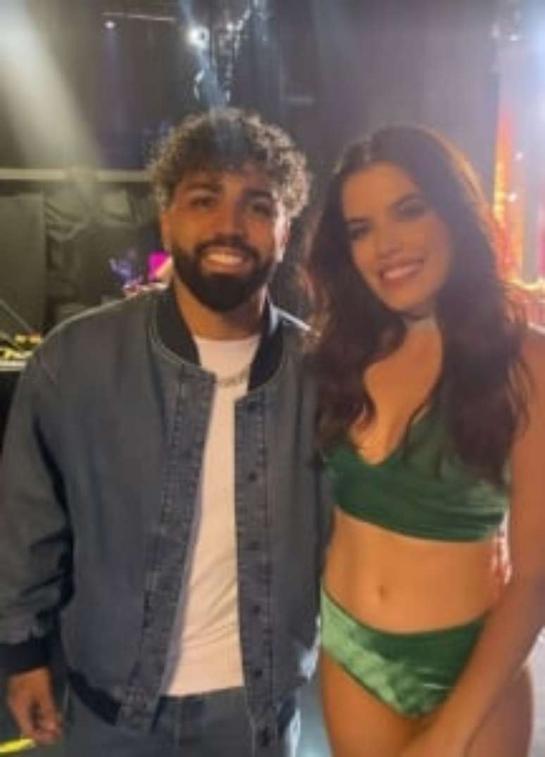 Gabigol interagiu com bailarina Nicole Navarro durante programa do Faustão (Reprodução)