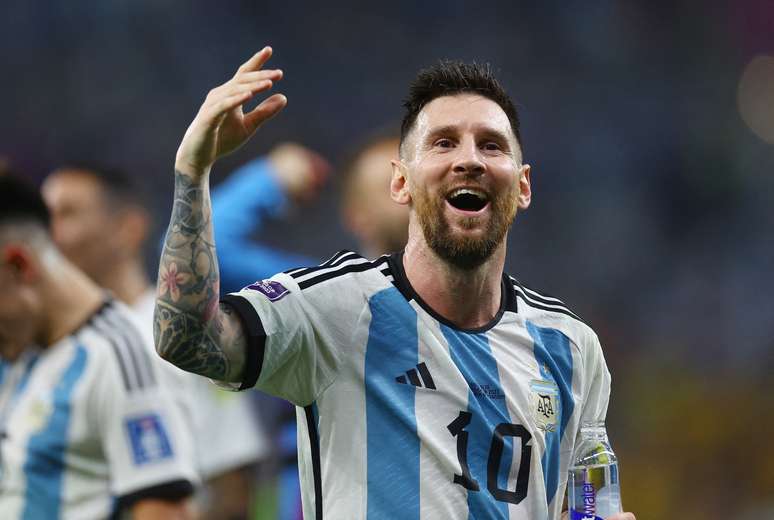 Lionel Messi comanda vitória da Argentina diante da Austrália por 2 x 1