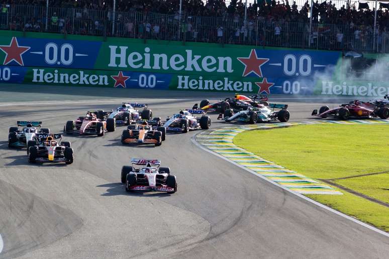 Largada da corrida sprint de São Paulo 