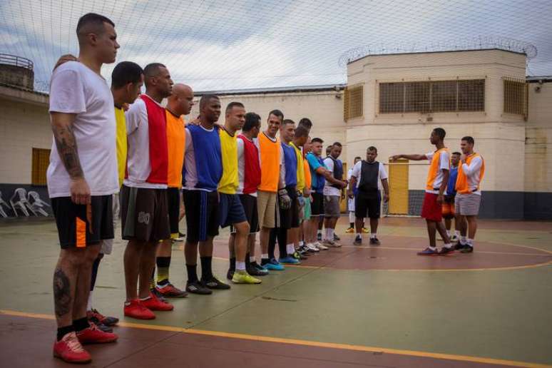 Centro de Ressocialização de Limeira promove partidas entre os detentos durante o período da Copa do Mundo
