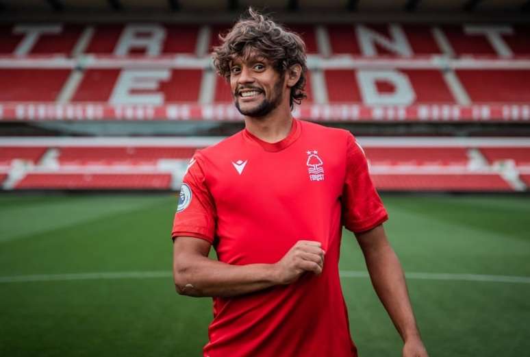 Gustavo Scarpa é o novo jogador do Nottingham Forest (Divulgação/Nottingham Forest)