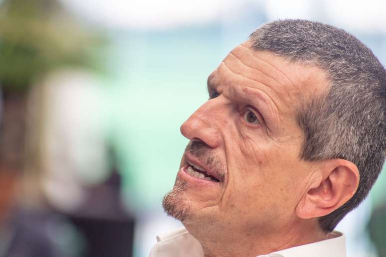 Guenther Steiner est&aacute; otimista 