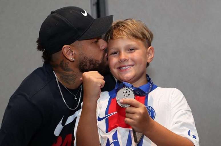 Neymar junto ao filho Davi Lucca, de 11 anos (Foto: Reprodução/Instagram)