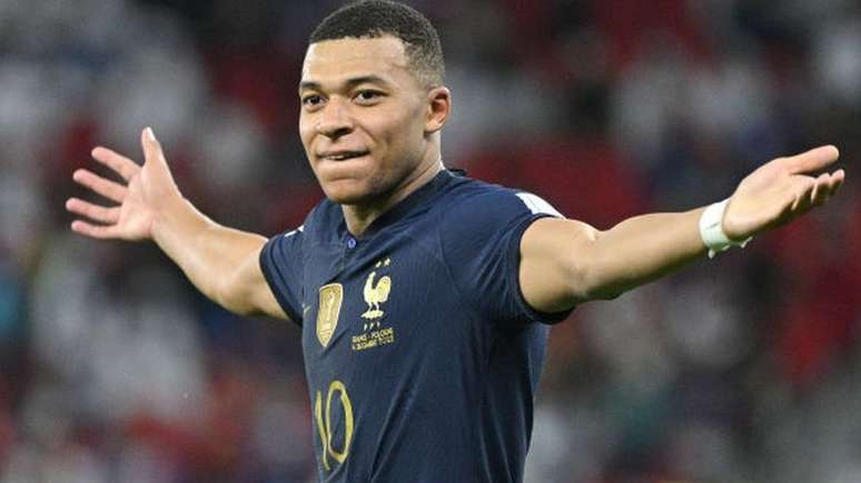 Mbappé faz três gols na final e é artilheiro da Copa do Mundo do