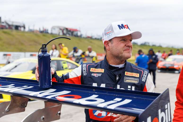 Rubens Barrichello é o melhor piloto que corre no Brasil em 2022 