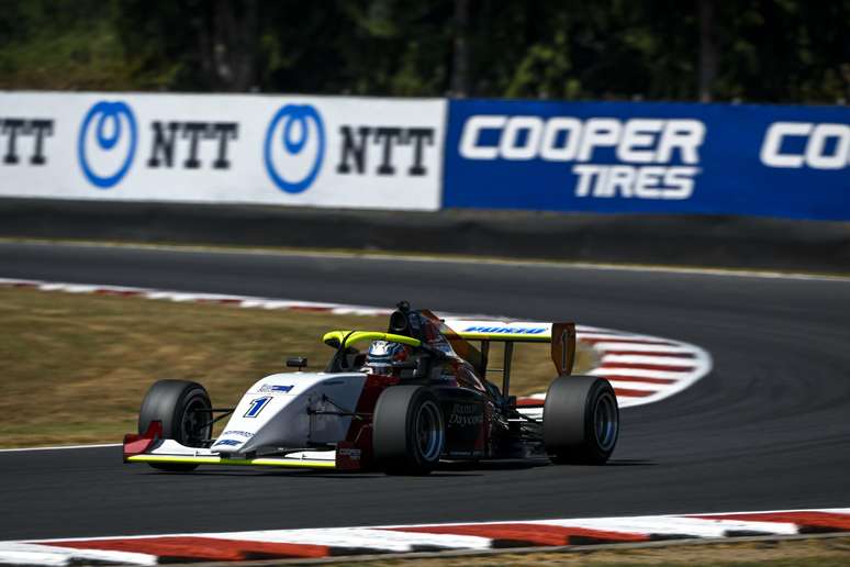 Kiko Porto durante etapa de Portland da Indy Pro 2000 