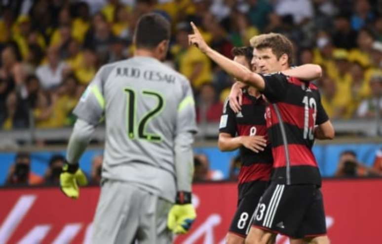 Derrota para a Alemanha é a mais vexatória do futebol brasileiro (Foto: PATRIK STOLLARZ / AFP)