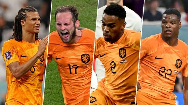 Memphis Depay da Holanda, comemora o seu gol durante a partida