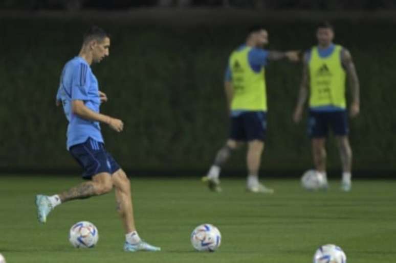 Di María não participou do jogo contra a Austrália (JUAN MABROMATA / AFP)