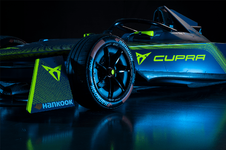 Detalhes em neon da Cupra s&atilde;o marcantes na pintura azul da Abt 