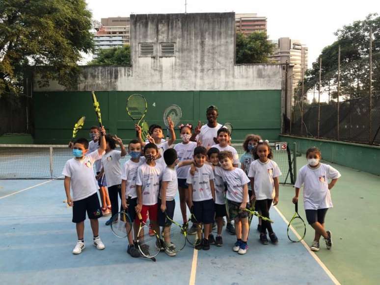 Clínica de Tênis Infantil e jogo exibição de abertura do Torneio