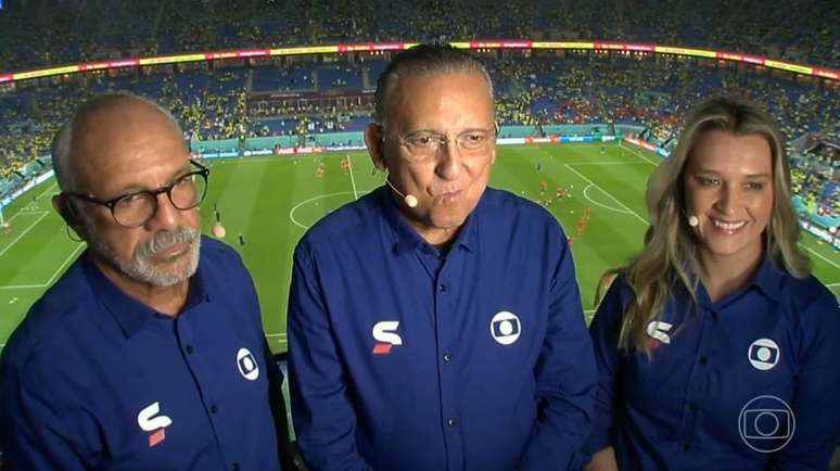 Galvão Bueno e Júnior fizeram a dança do pombo (Foto: Reprodução/TV Globo)