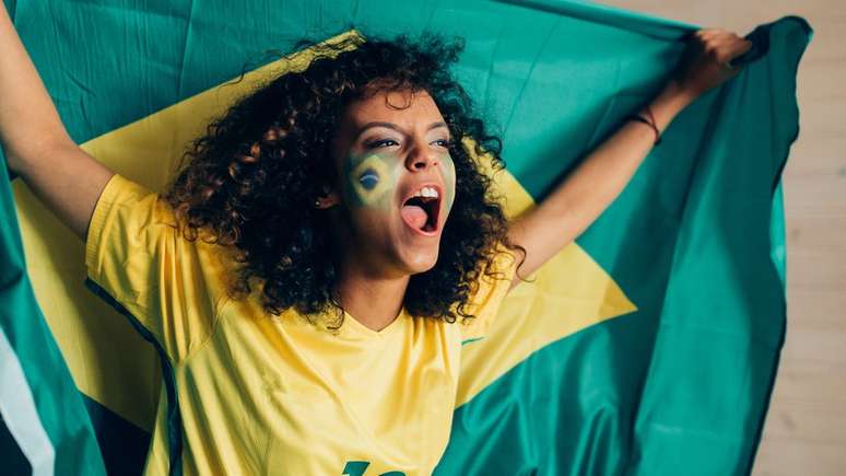 Na hora do gol, corpo costuma liberar adrenalina, mas neurotransmissores como serotonina e dopamina d&atilde;o sensa&ccedil;&atilde;o de prazer e felicidade