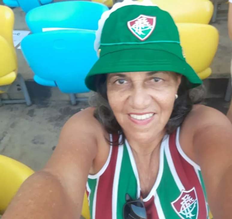 Sandra Regina em uma das idas ao Maracanã (Foto: Arquivo Pessoal)