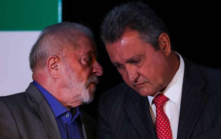 Rui Costa, novo ministro da Casa Civil, rouba a cena na posse de Jerônimo na Bahia