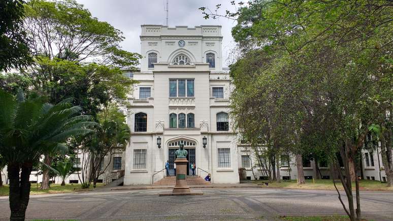 Cursinho popular da Faculdade de Medicina da USP está com as inscrições abertas para 2022.