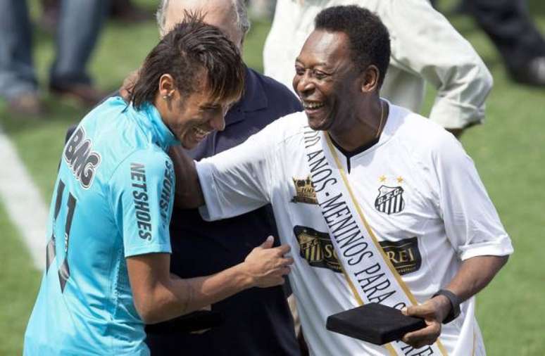 Pelé disse que viu Neymar 'crescer' e torceu por ele 'todos os dias'