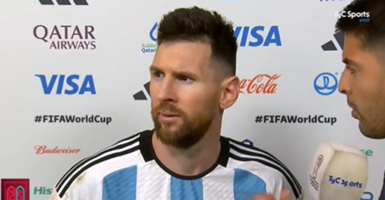 Messi se irrita com atacante holandês após fim do jogo: "O que foi, bobo?"