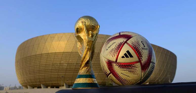 Bola da final da Copa será dourada e custa mil reais